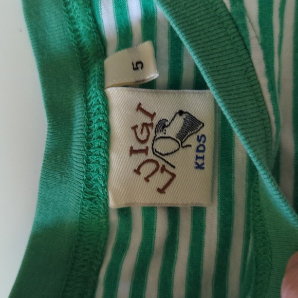 EUC CUTE Luigi Kids Crane With Car little boy t-shirt 5T - Picture 4 of 8